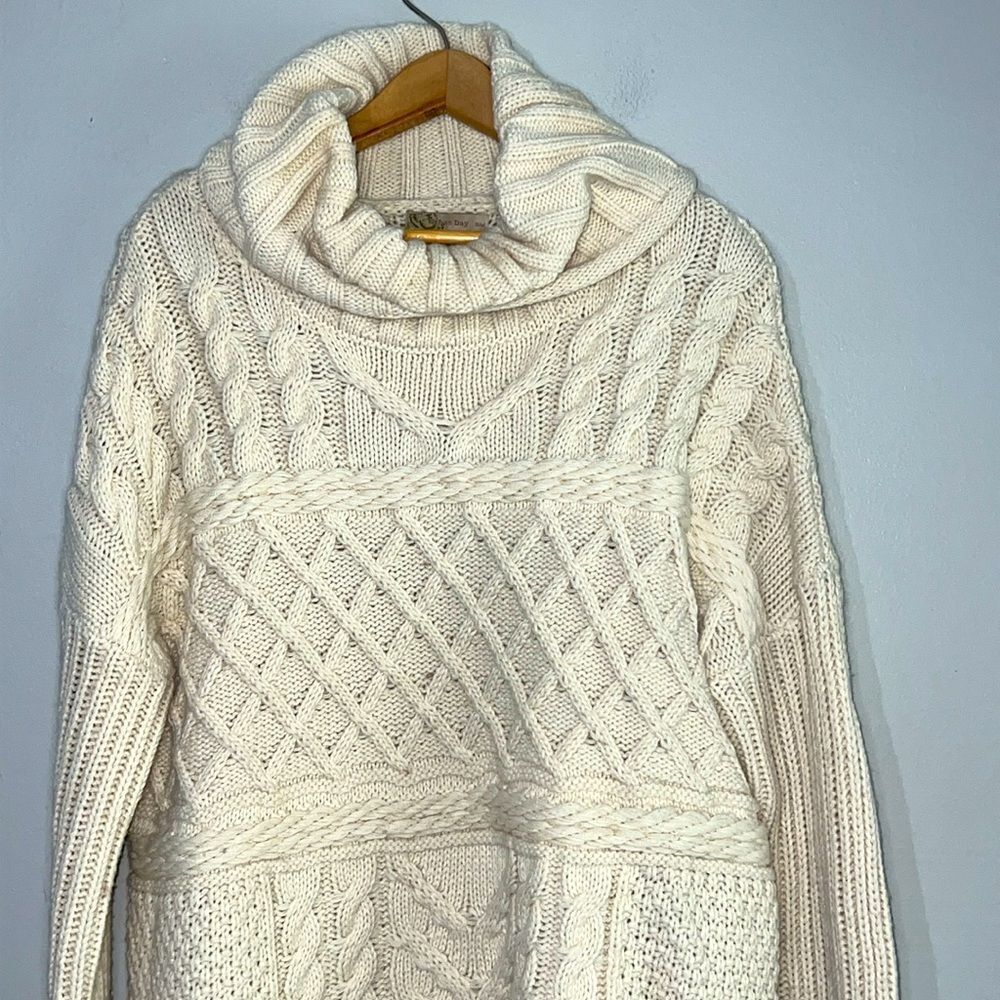 Urban Day Cowl Neck Chunky Beige Sweater Cable Knit size S Oversized - Picture 2 of 8